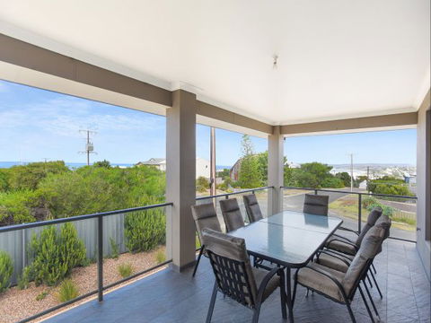 BEAUMONT HOUSE - Yamba Accommodation 2