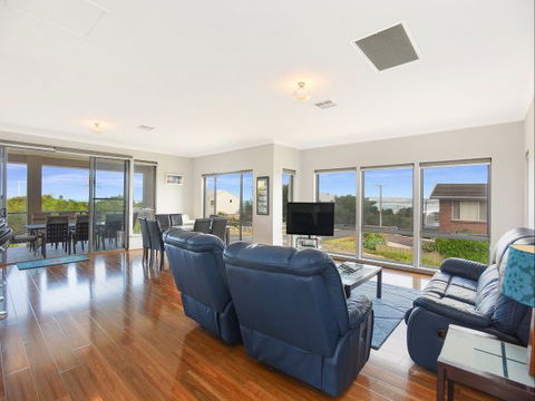 BEAUMONT HOUSE - Yamba Accommodation 3