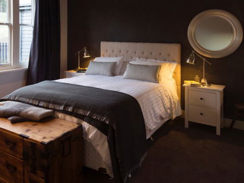 Frenchman's River - The Helmsman's House - Yamba Accommodation 5