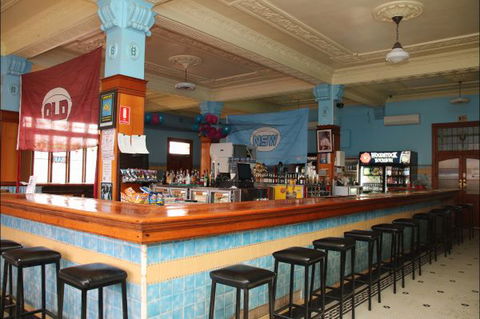 Hotel Corones Charleville - Yamba Accommodation 0