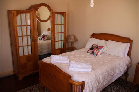 Hotel Corones Charleville - Yamba Accommodation 2