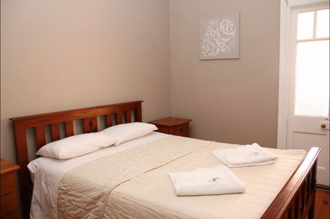 Hotel Corones Charleville - Yamba Accommodation 3