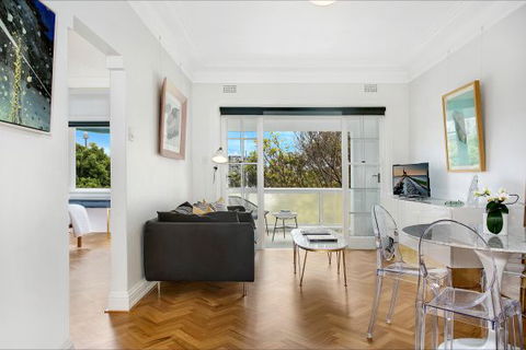 New Beach Apartment - Yamba Accommodation 7