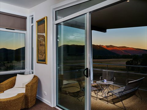 Panoramia Villas - Yamba Accommodation 9