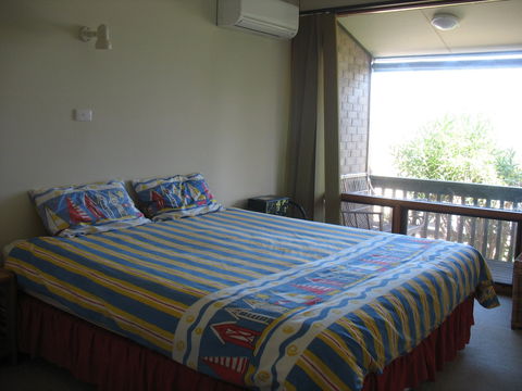 100 Gold Coast Drive, Carrickalinga - Yamba Accommodation 4