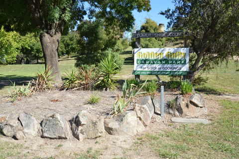 Adelong Golden Gully Caravan Park - Yamba Accommodation 0