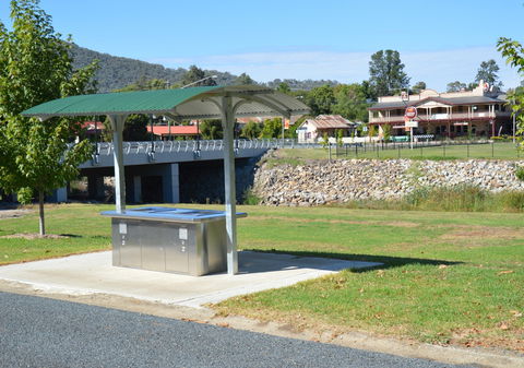 Adelong Golden Gully Caravan Park - Yamba Accommodation 2