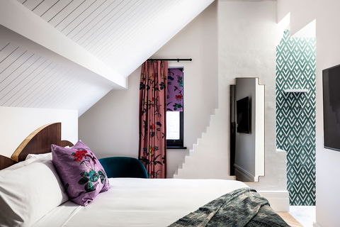 Little Albion, A Crystalbrook Collection Boutique Hotel - Yamba Accommodation 5