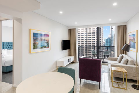 Meriton Suites Pitt Street - Yamba Accommodation 4