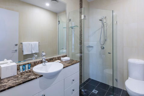 Meriton Suites Pitt Street - Yamba Accommodation 5