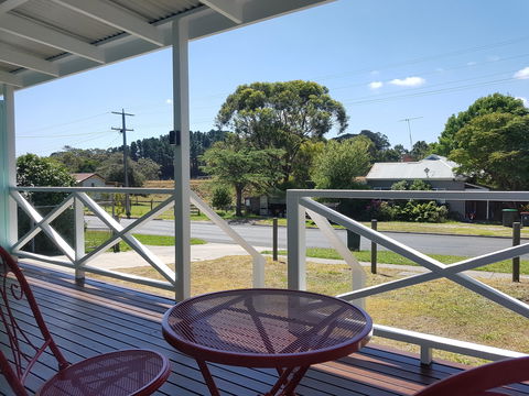 Alkira Studios Fish Creek - Yamba Accommodation 2