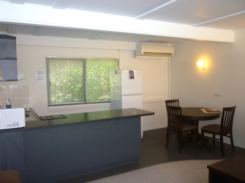 Canberra Short Term And Holiday Accommodation - Yamba Accommodation 9
