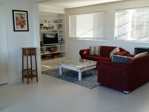 Headlands Beach House - Yamba Accommodation 5