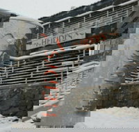 Heidi's Chalet - Yamba Accommodation