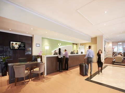 Holiday Inn Darling Harbour - Yamba Accommodation 2