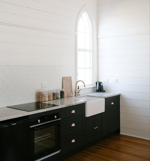 Old White Church Bed And Breakfast - Yamba Accommodation 6