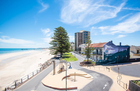 Seawall Apartments - Yamba Accommodation 0