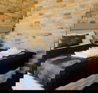 The Australian Hotel Motel - Yamba Accommodation