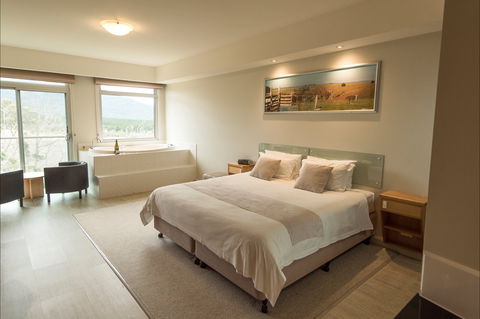 Macedon Ranges Hotel & Spa - Yamba Accommodation 0