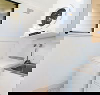 Newcastle Short Stay Apartments - Flagstaff Apartment - Yamba Accommodation