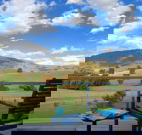 Adelong Valley Farm Stays - Moorallie Cottage - Yamba Accommodation