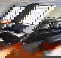 Ewetopia Farm - Yamba Accommodation