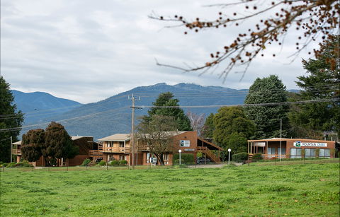 Mountain Creek Motel Bar And Restaurant - Yamba Accommodation 0