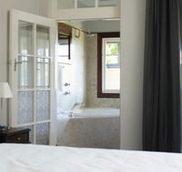 Caves House Hotel - Yamba Accommodation
