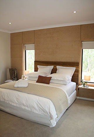 Jarrah Grove Retreat - Yamba Accommodation 0