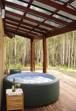 Jarrah Grove Retreat - Yamba Accommodation 4