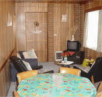Dunsmore Holiday Unit - Yamba Accommodation