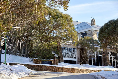Breathtaker Hotel & Spa - Yamba Accommodation 0