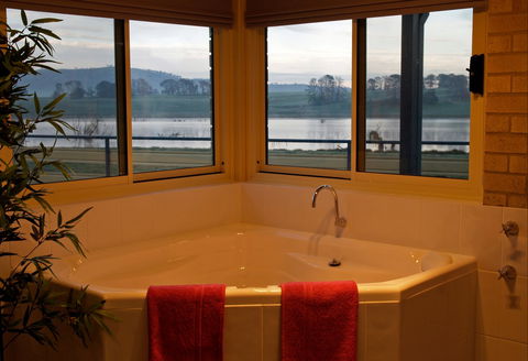 Mannus Valley B And B - Yamba Accommodation 1