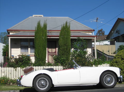 Peel Cottage - Yamba Accommodation 0