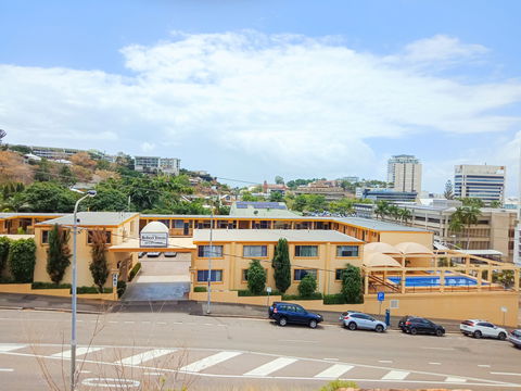 The Robert Towns - Yamba Accommodation 0