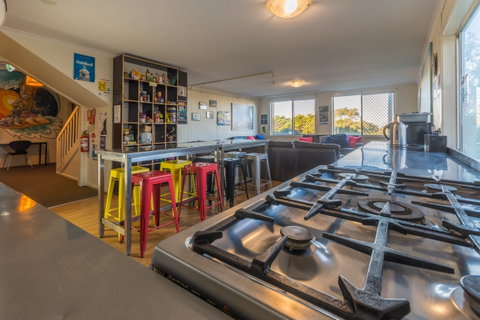 Bells Beach Backpackers - Yamba Accommodation 1