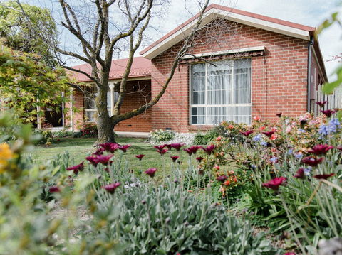 Mulberry House Rutherglen - Yamba Accommodation 0