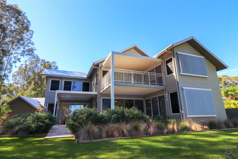 Pelican Escape 11 - Yamba Accommodation 0