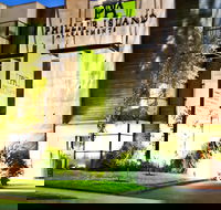 Phillip Island Apartments - Yamba Accommodation