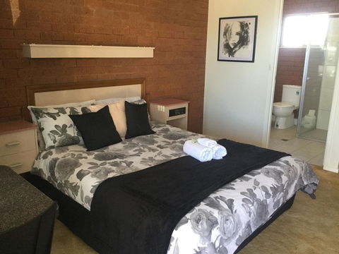 Star Hotel Accommodation - Yamba Accommodation 0
