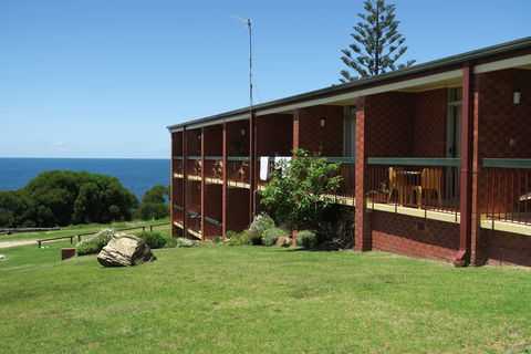 Tathra Hotel - Motel - Yamba Accommodation 0