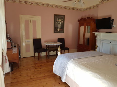 Angas Plains Wines Suites - Yamba Accommodation 0