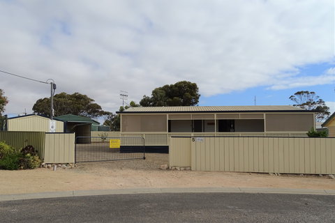 Balgowan Retreat - Yamba Accommodation 0