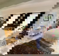 Bangalow Studio Apartment - Yamba Accommodation