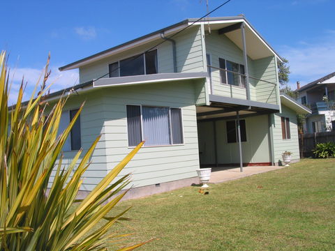 Berrara Cove Beach House - Yamba Accommodation 2