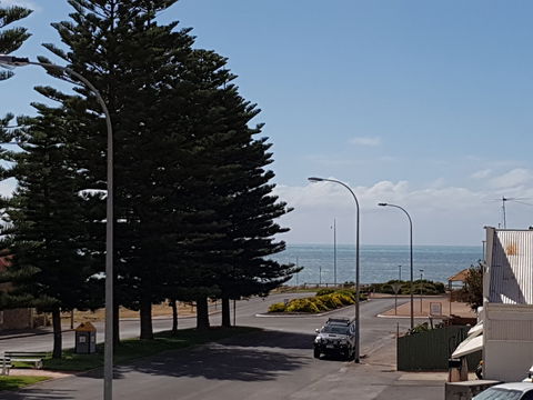 Blue Manna Waters - Apartment B - Yamba Accommodation 1