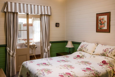 Capers Cottage - Yamba Accommodation 1