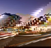 Grand Hotel and Apartments Townsville - Yamba Accommodation