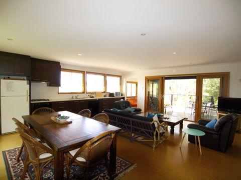 Kookaburra Dreaming - Yamba Accommodation 1