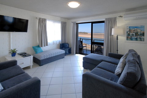Marcel Towers Holiday Apartments - Yamba Accommodation 1
